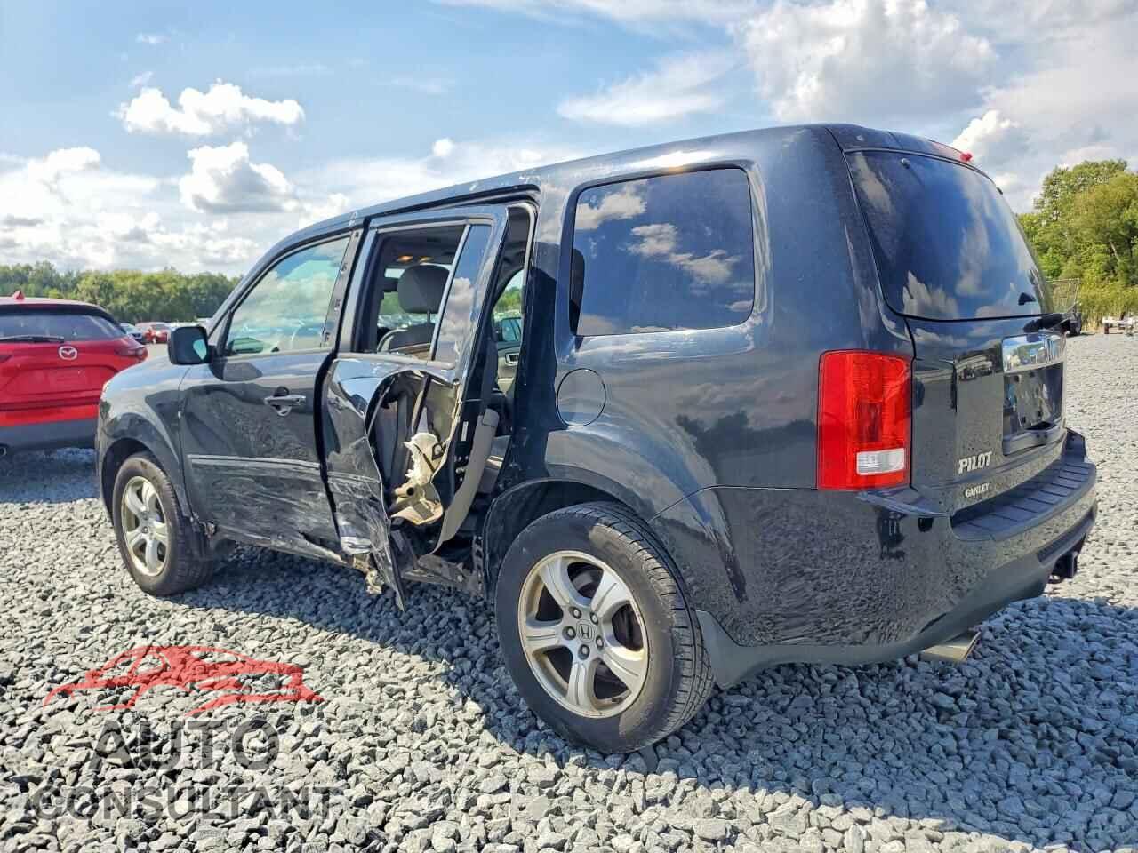 HONDA PILOT 2014 - 5FNYF4H53EB054152