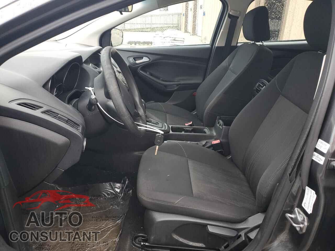 FORD FOCUS 2017 - 1FADP3F2XHL317520