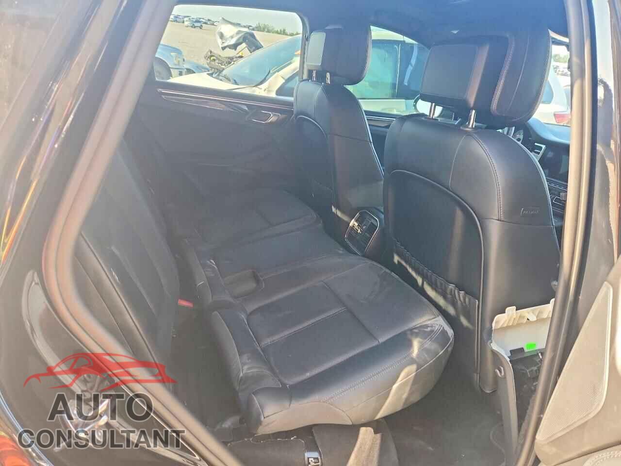 PORSCHE MACAN 2021 - WP1AA2A5XMLB13285