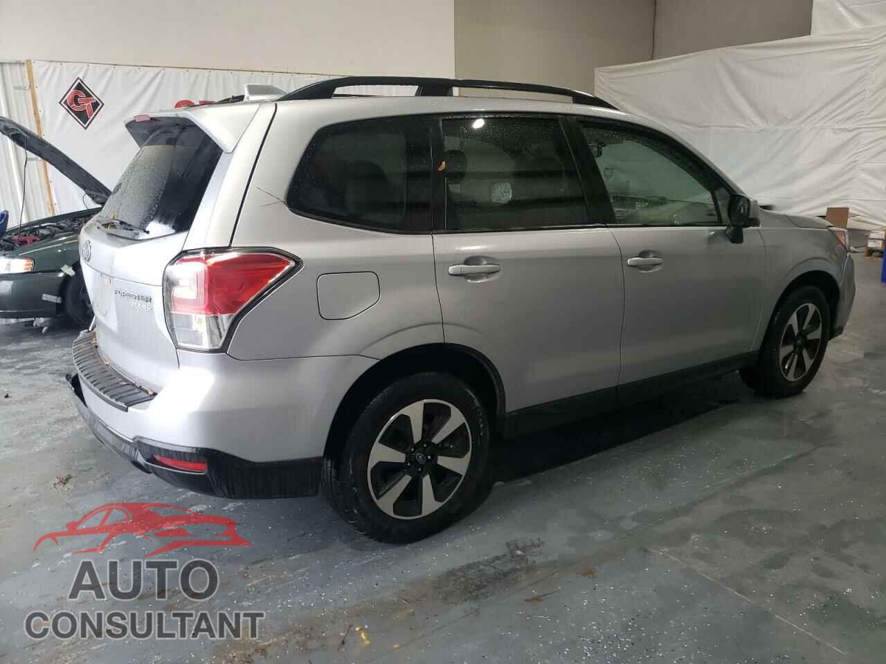 SUBARU FORESTER 2017 - JF2SJAEC3HH404567