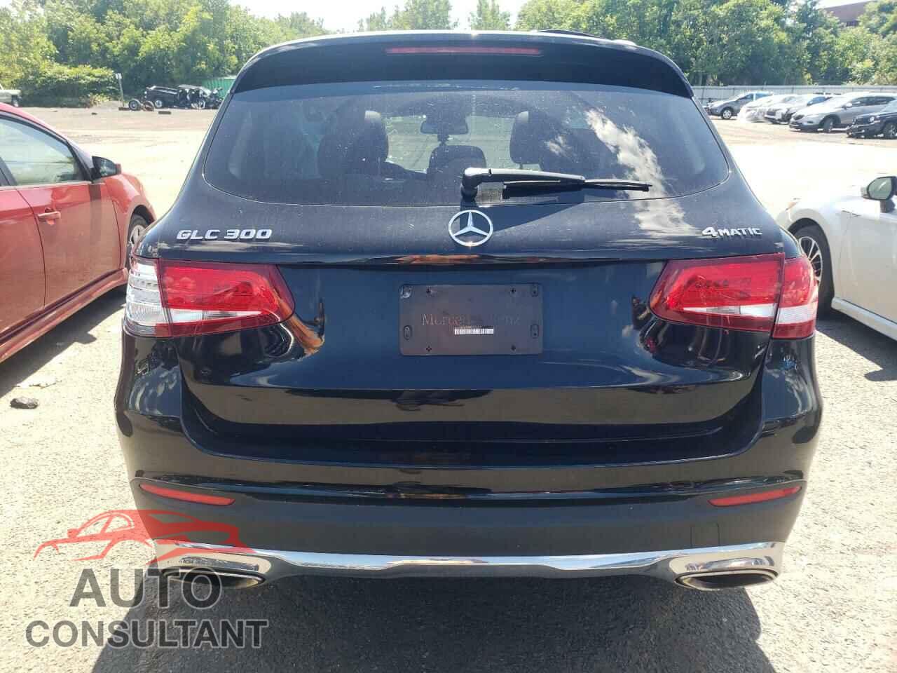 MERCEDES-BENZ GLC-CLASS 2017 - WDC0G4KB2HV004657