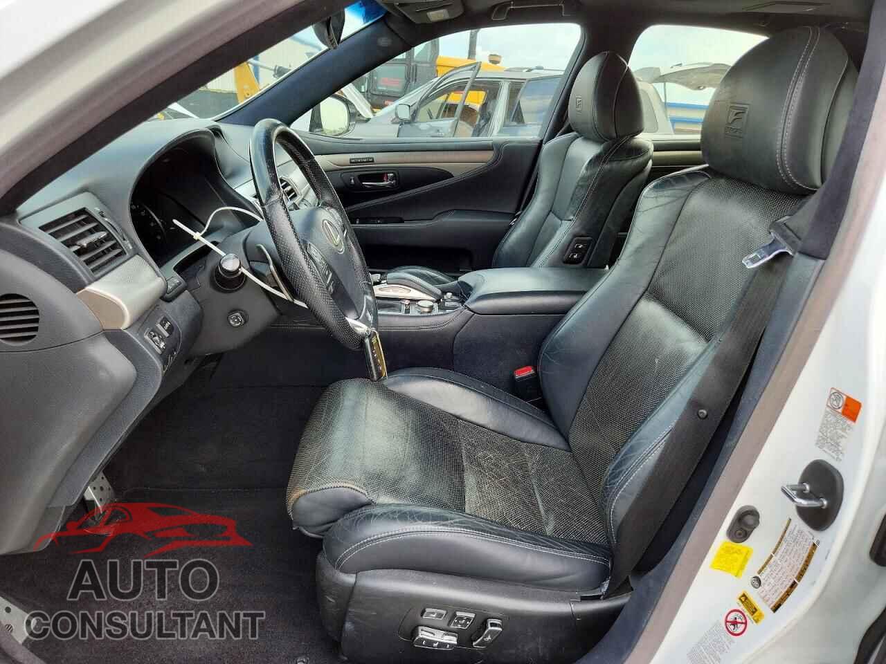LEXUS LS460 2016 - JTHBL5EF7G5139368