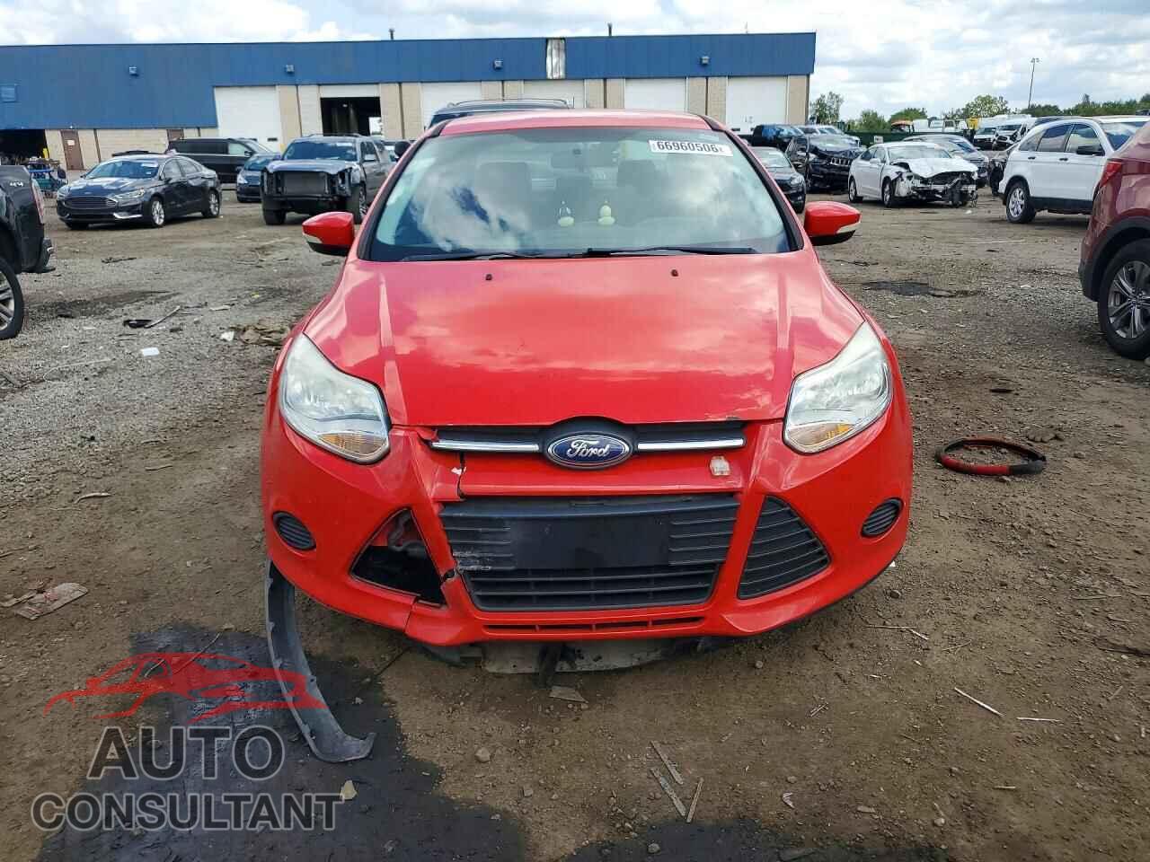 FORD FOCUS 2013 - 1FADP3F22DL351297
