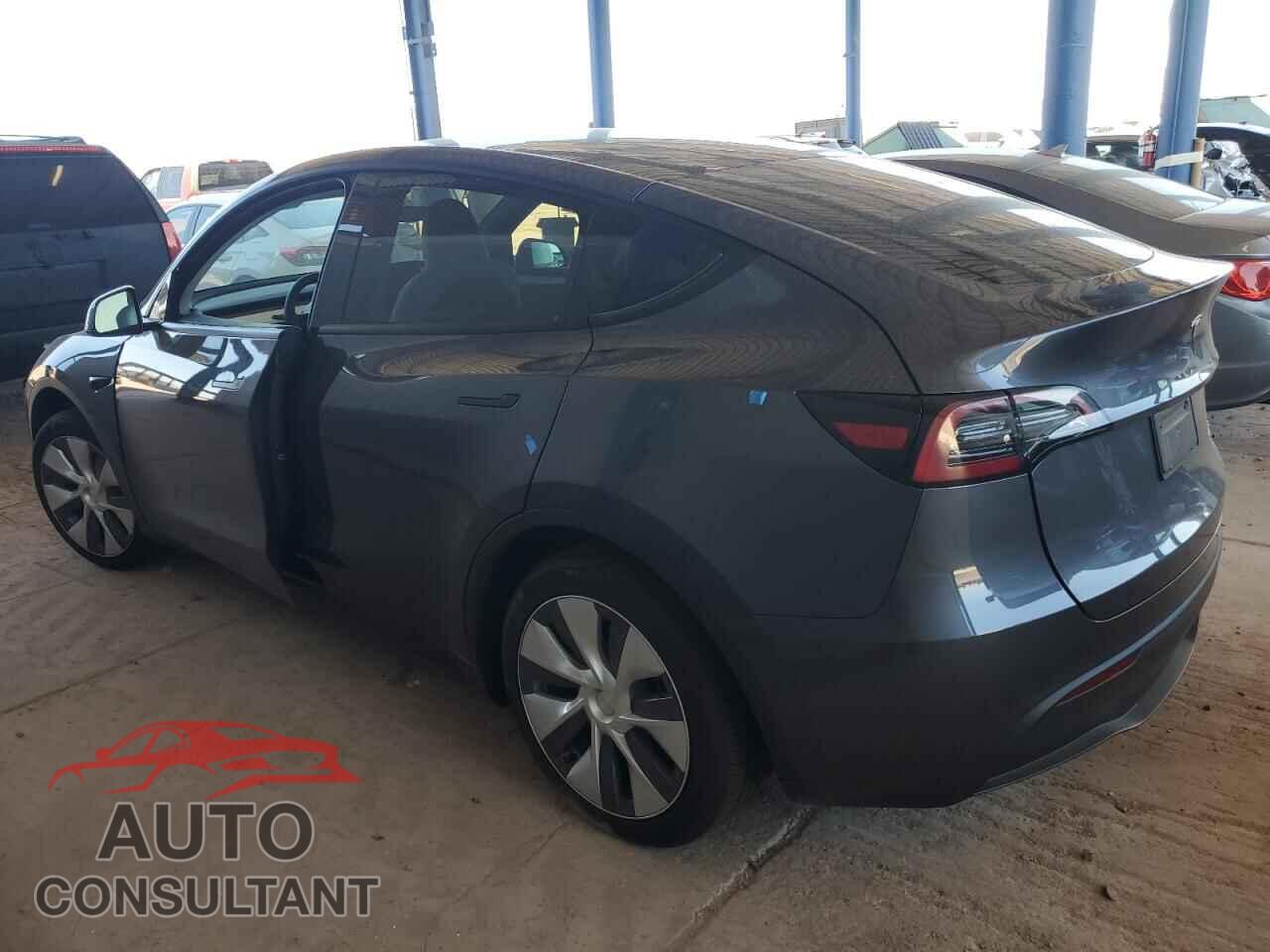 TESLA MODEL Y 2023 - 7SAYGAEE3PF957844