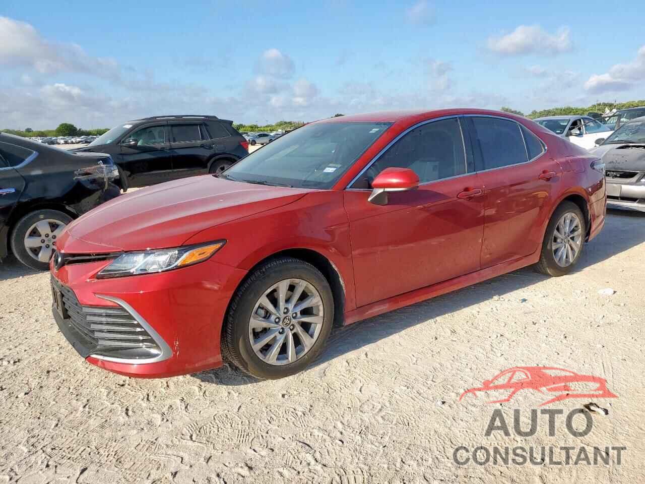 TOYOTA CAMRY 2024 - 4T1C11AK7RU229003