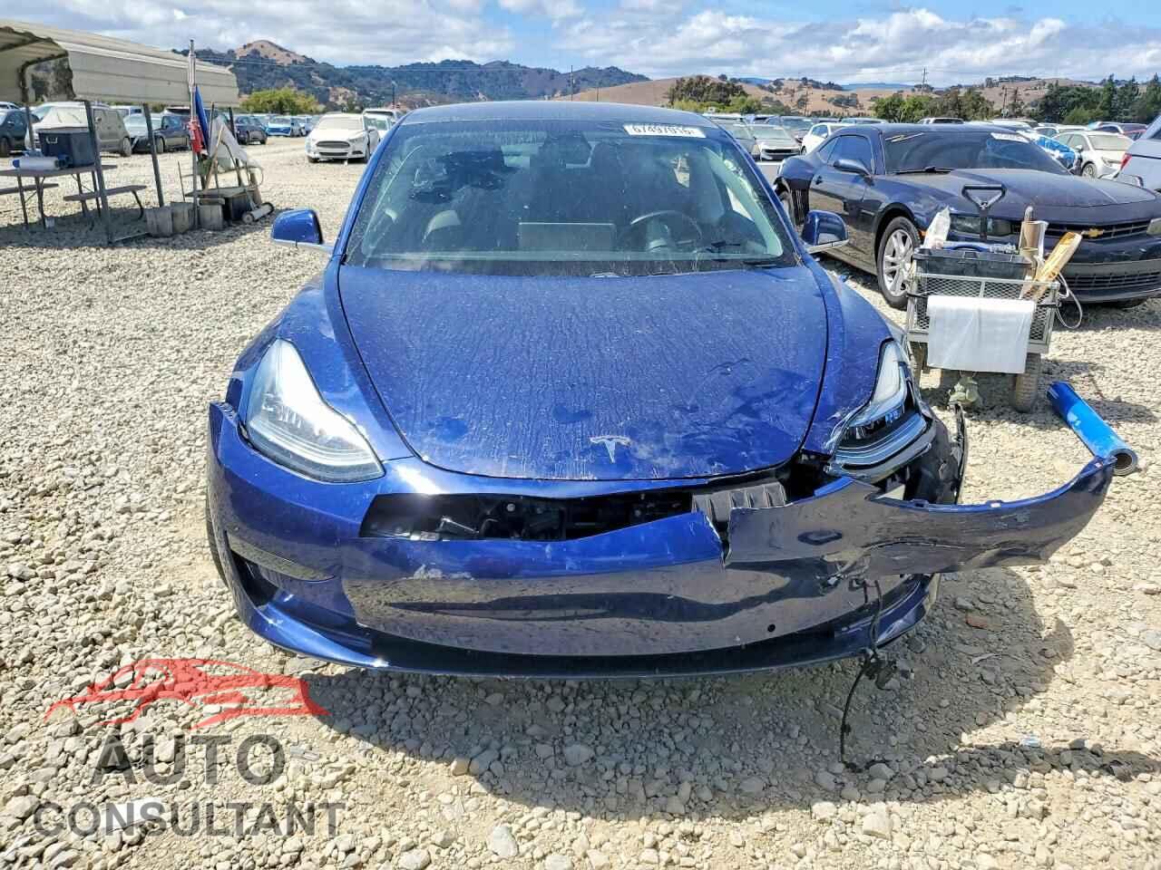 TESLA MODEL 3 2018 - 5YJ3E1EA7JF160952