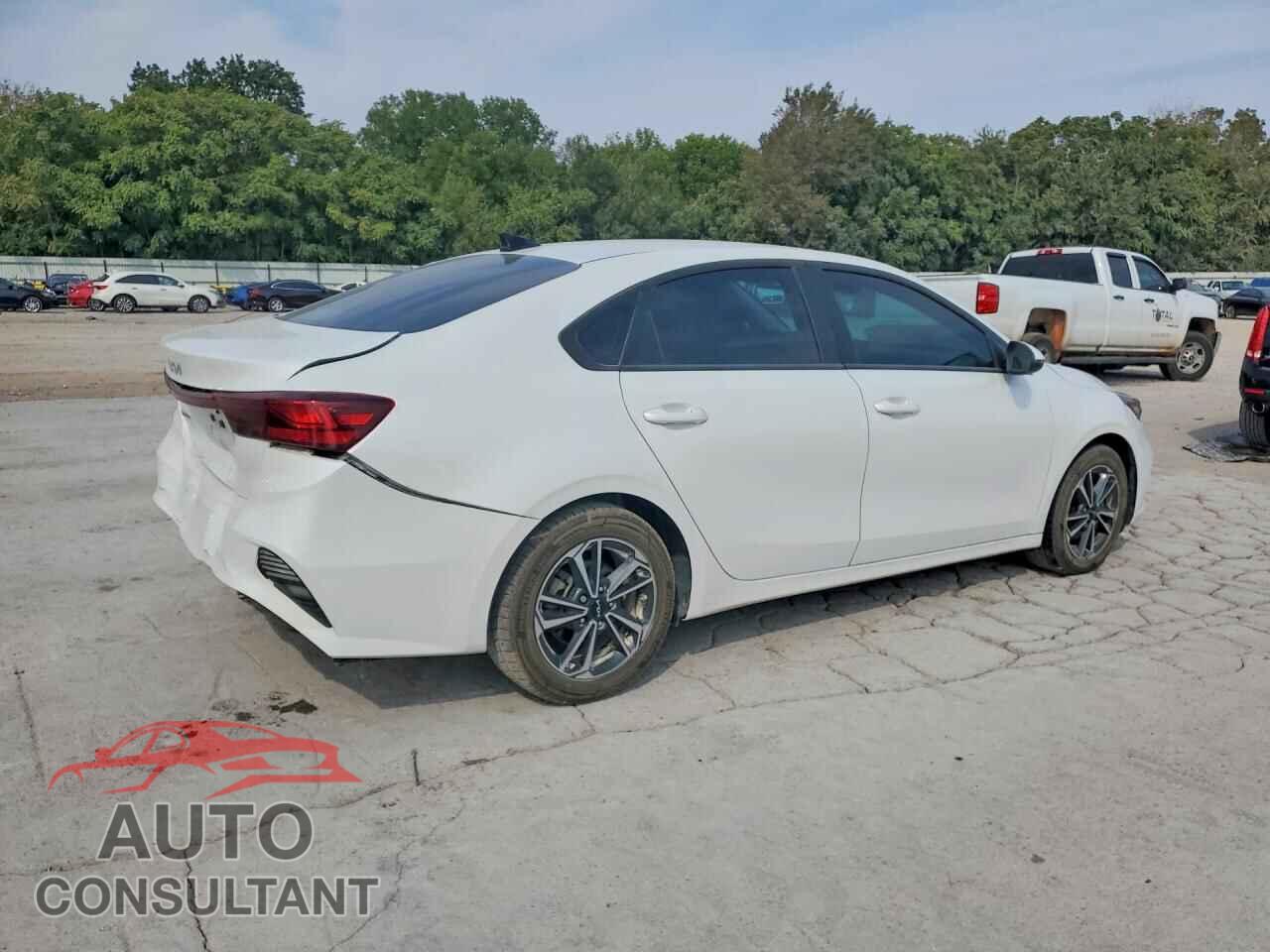 KIA FORTE 2023 - 3KPF24AD8PE673875