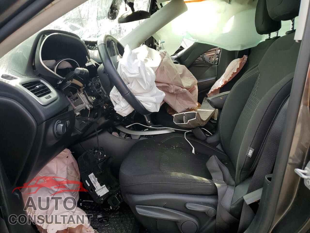 JEEP COMPASS 2020 - 3C4NJCAB4LT118046