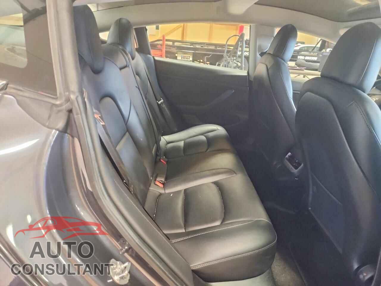 TESLA MODEL 3 2020 - 5YJ3E1EA2LF739320