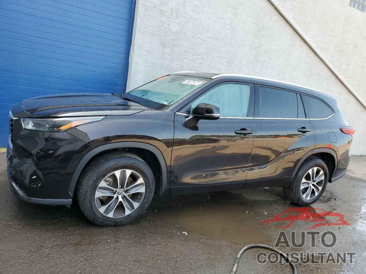 TOYOTA HIGHLANDER 2022 - 5TDGZRAHXNS094096