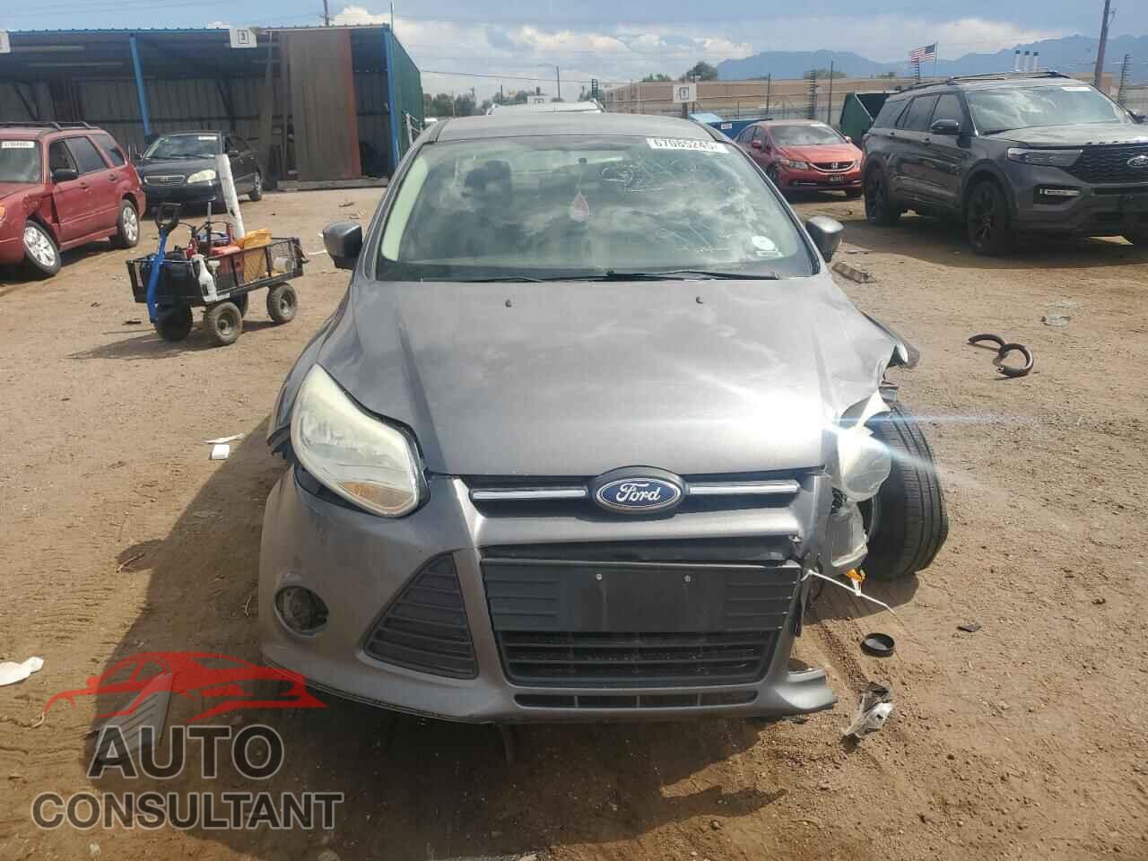 FORD FOCUS 2014 - 1FADP3F25EL420386