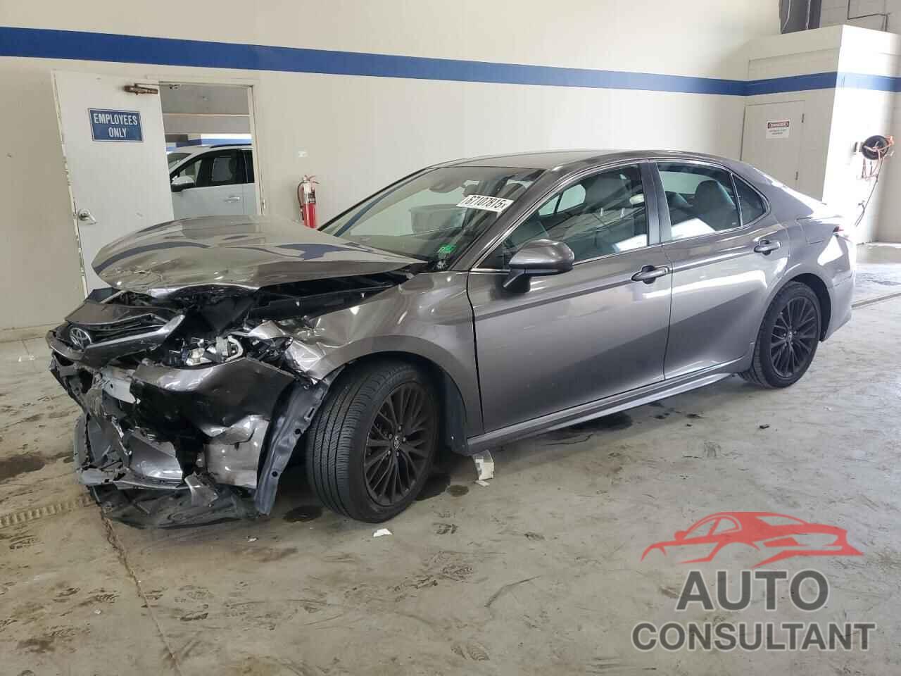 TOYOTA CAMRY 2018 - 4T1B11HK6JU568518