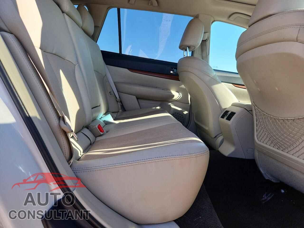 SUBARU OUTBACK 2014 - 4S4BRCMC2E3208046