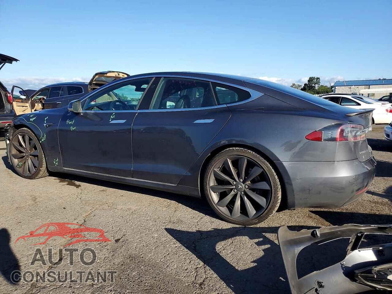TESLA MODEL S 2017 - 5YJSA1E28HF226824