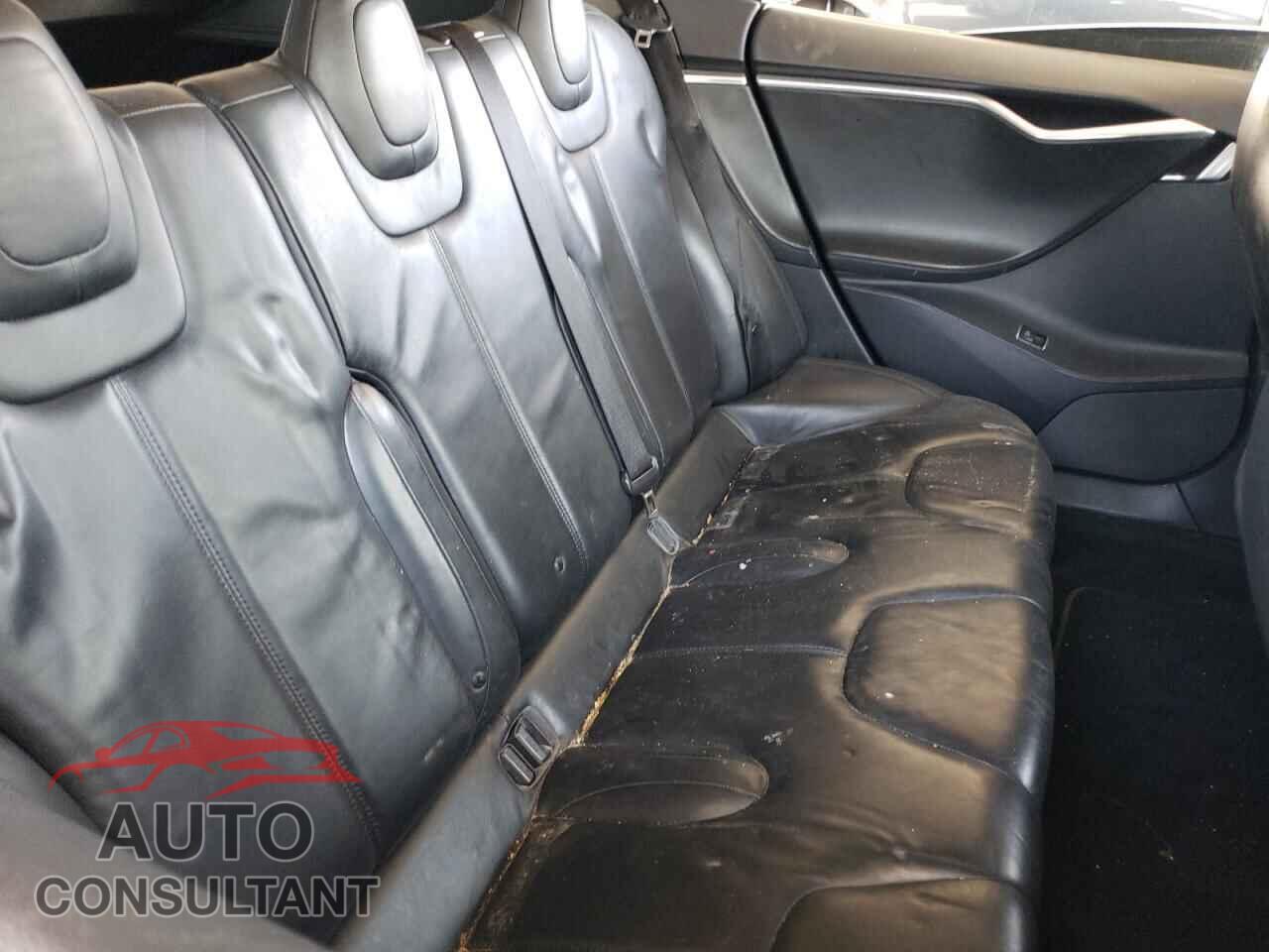 TESLA MODEL S 2013 - 5YJSA1CN1DFP05917