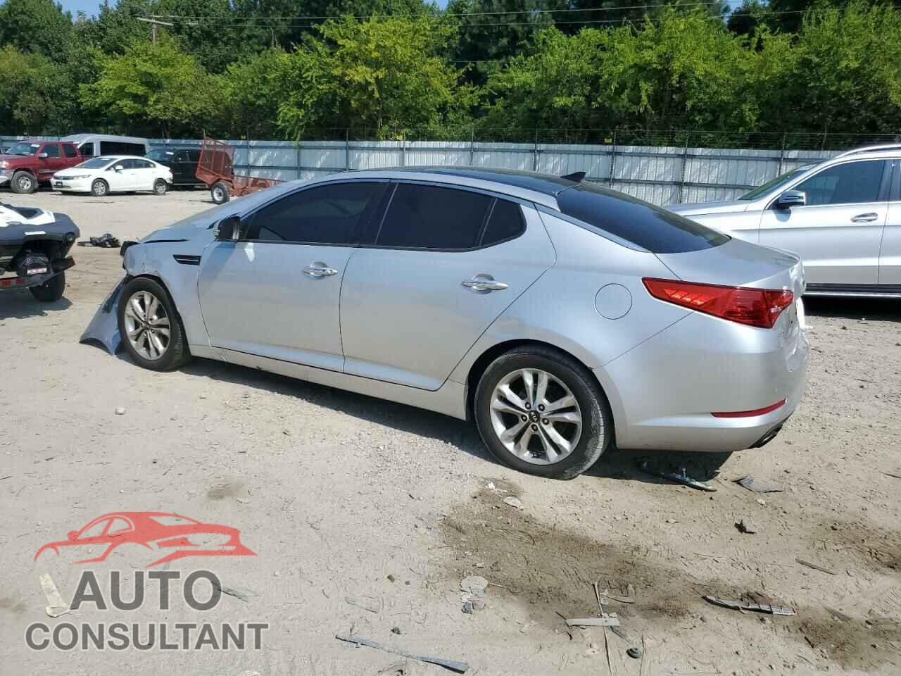 KIA OPTIMA 2011 - KNAGN4A73B5113236
