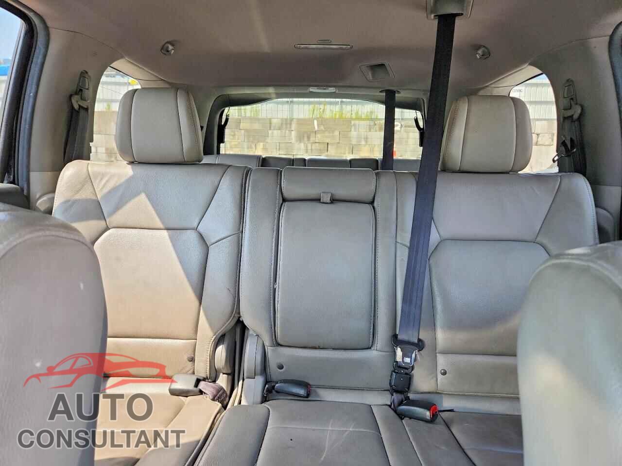 HONDA PILOT 2013 - 5FNYF4H68DB064148