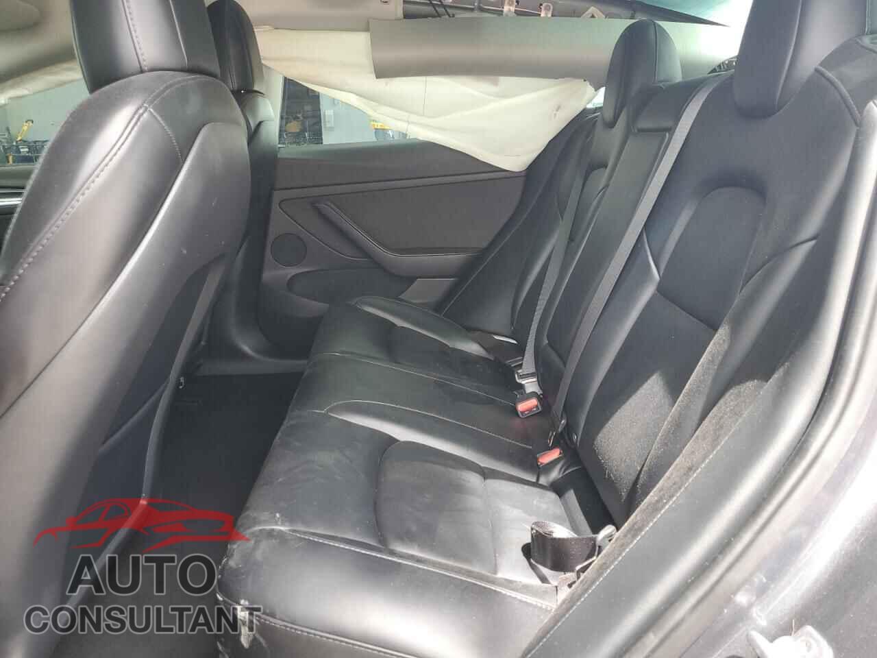 TESLA MODEL 3 2022 - 5YJ3E1EA5NF189372