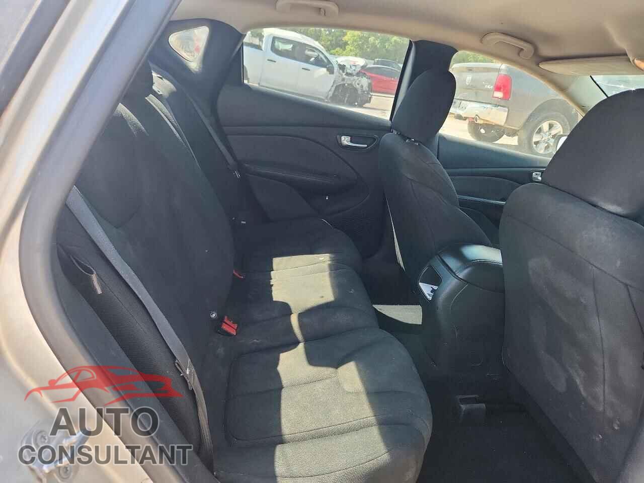 DODGE DART 2013 - 1C3CDFAA0DD292053