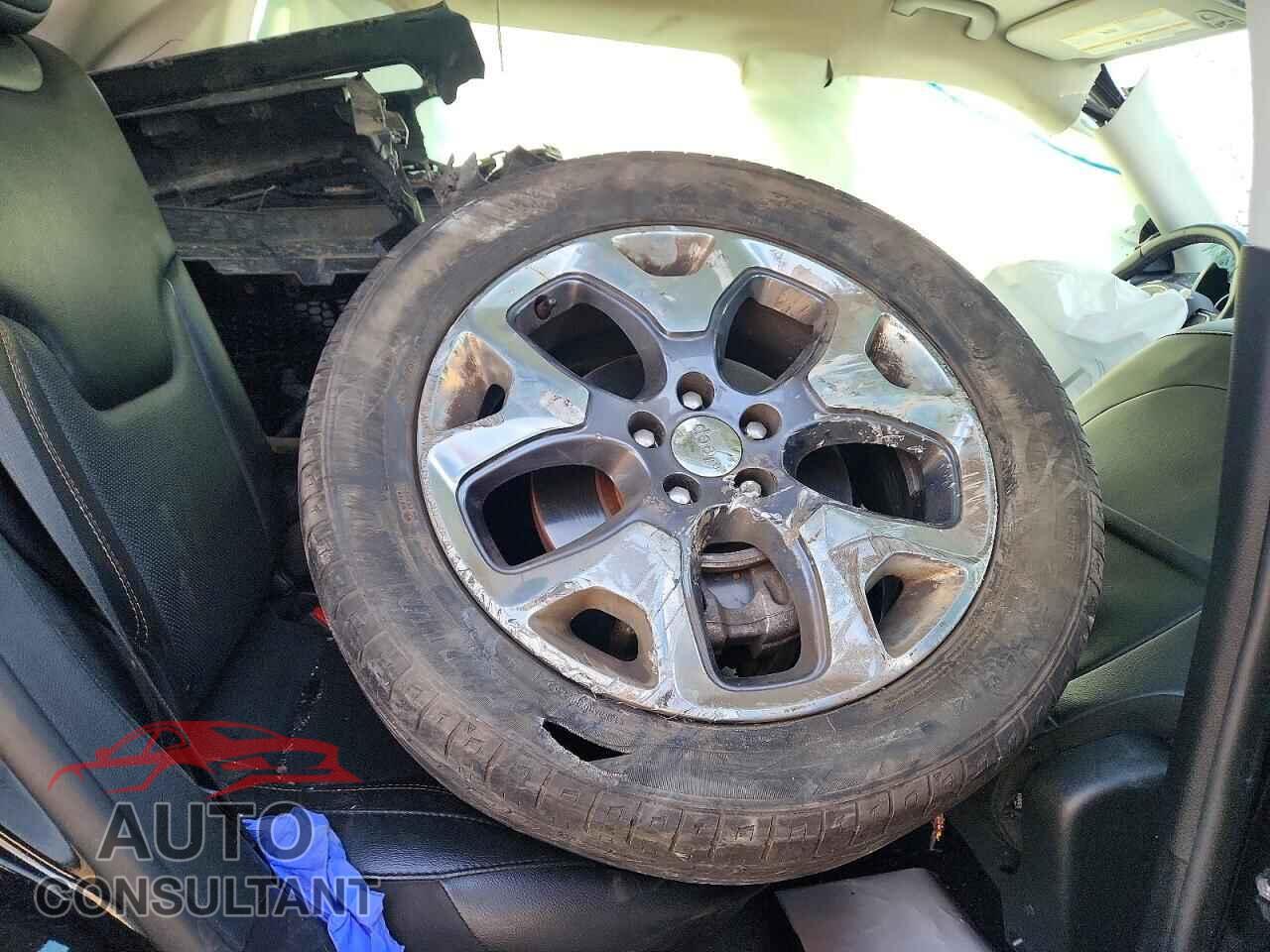 JEEP COMPASS 2020 - 3C4NJDCB2LT164302