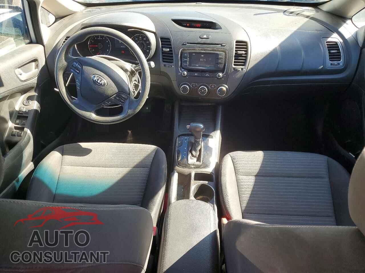 KIA FORTE 2017 - 3KPFL4A73HE116560