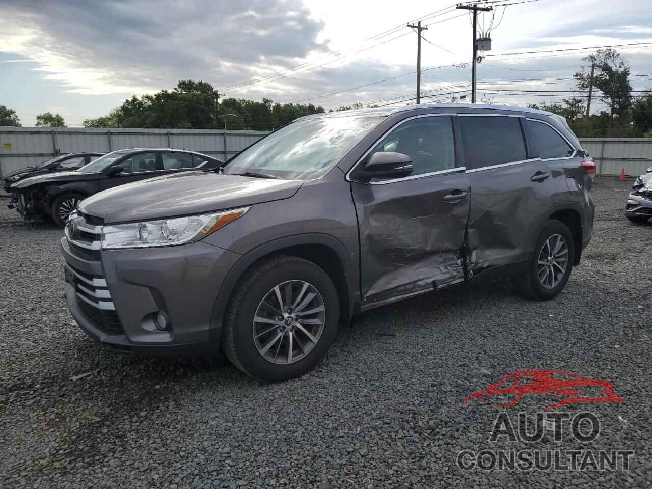 TOYOTA HIGHLANDER 2019 - 5TDJZRFH9KS595961