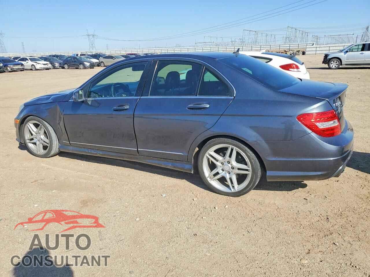 MERCEDES-BENZ C-CLASS 2013 - WDDGF4HBXDA796840