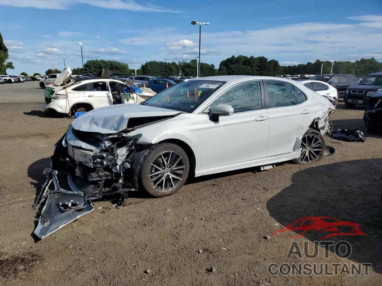 TOYOTA CAMRY 2024 - 4T1G11AK5RU218499