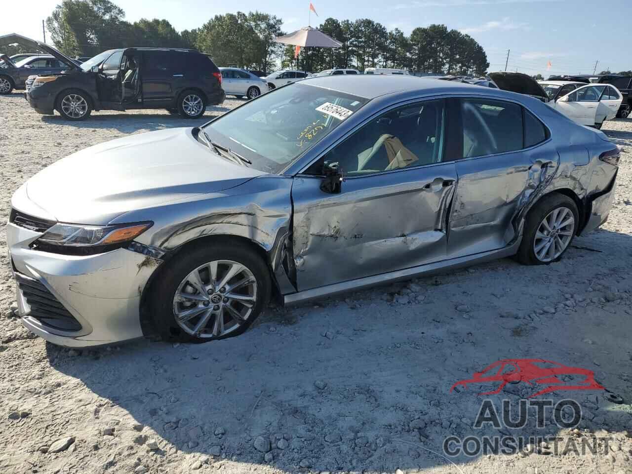 TOYOTA CAMRY 2021 - 4T1C11AK6MU588271