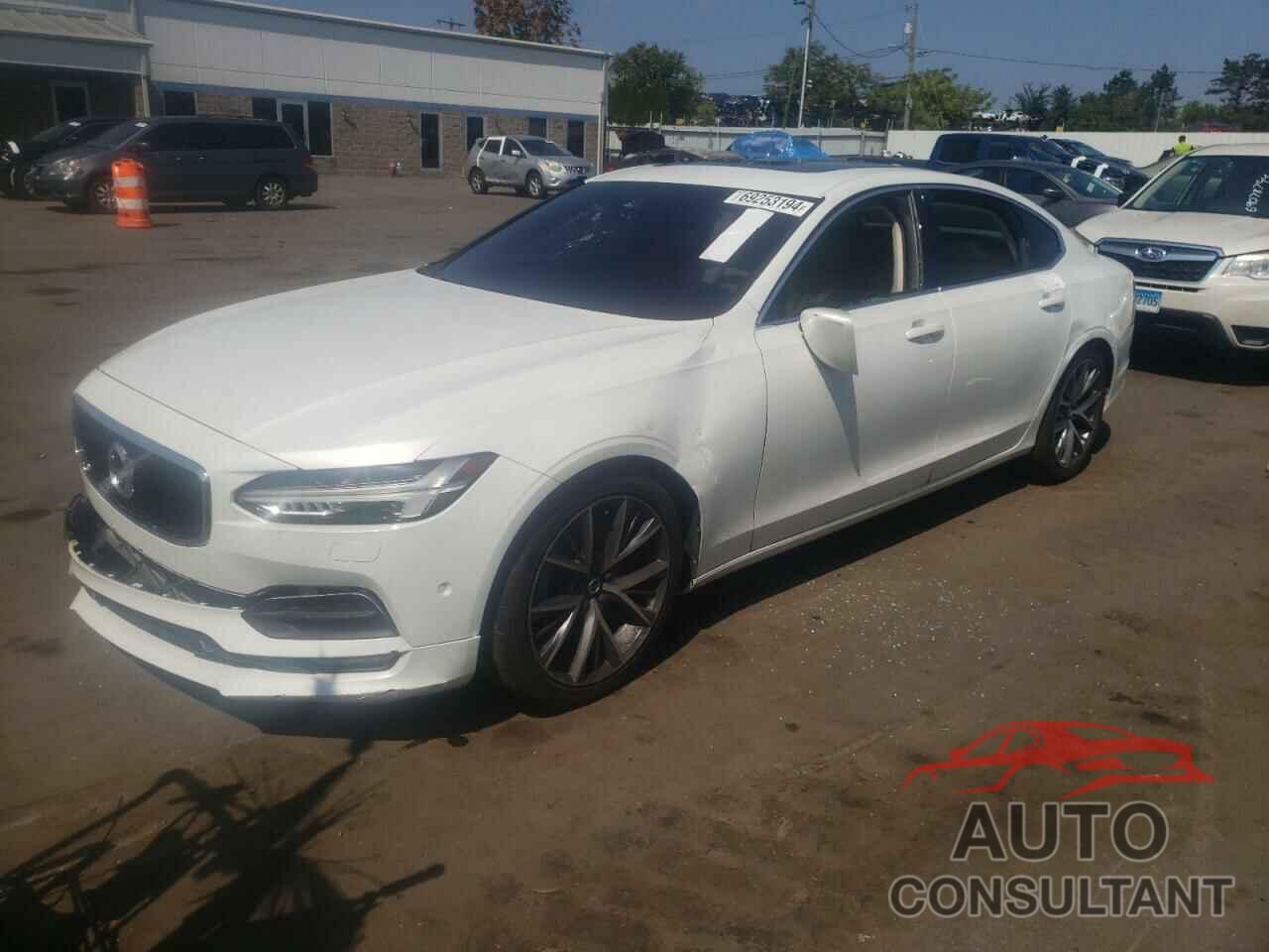 VOLVO S90 2018 - LVY982MK4JP018719