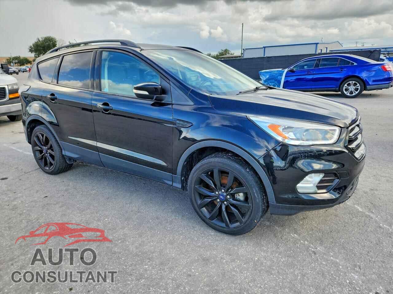 FORD ESCAPE 2017 - 1FMCU0JD0HUB35773