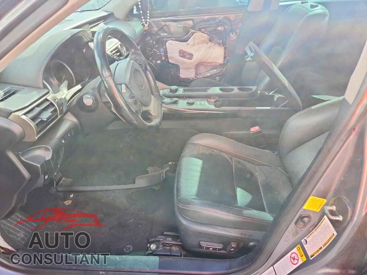 LEXUS IS 2015 - JTHBF1D26F5076034