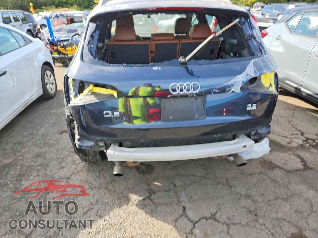 AUDI Q5 2012 - WA1DKAFP2CA010527