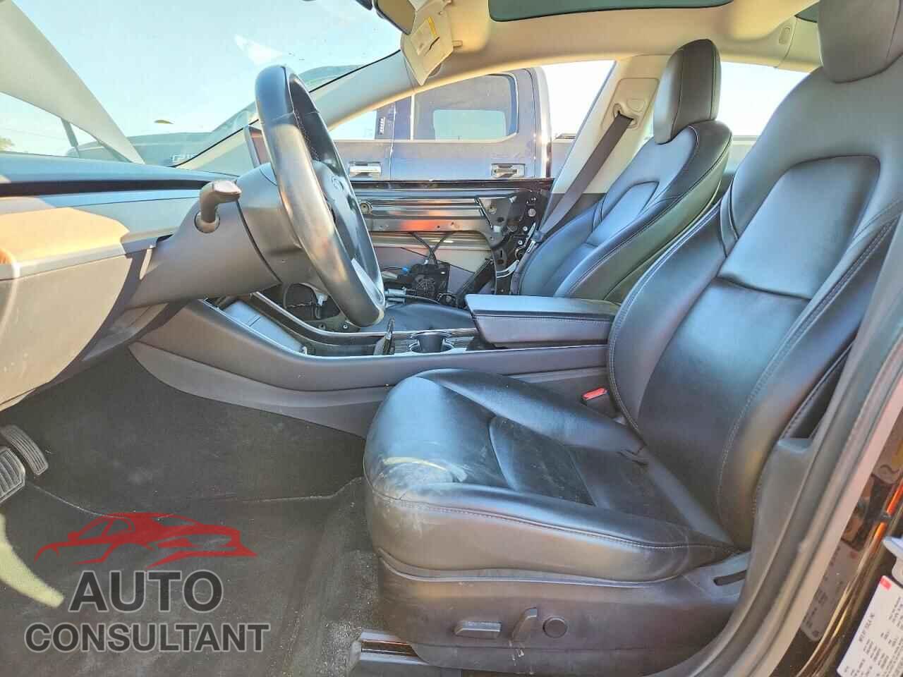 TESLA MODEL 3 2018 - 5YJ3E1EA5JF109191