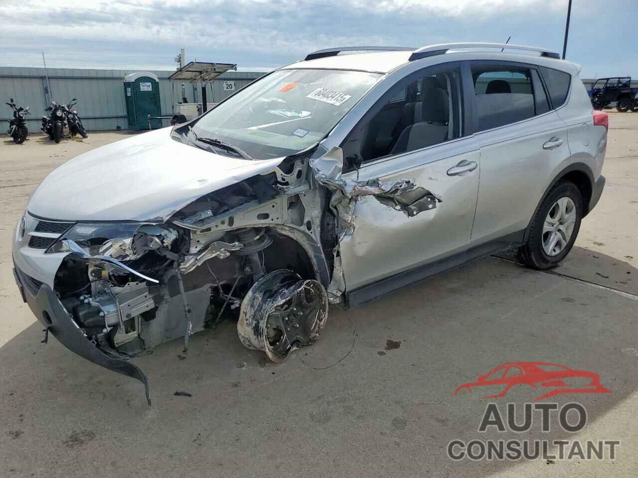 TOYOTA RAV4 2015 - JTMZFREV7FJ055854