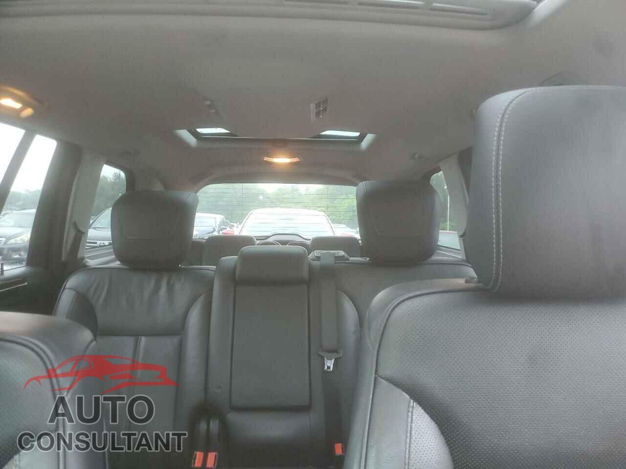 MERCEDES-BENZ GL-CLASS 2012 - 4JGBF7BE1CA795000