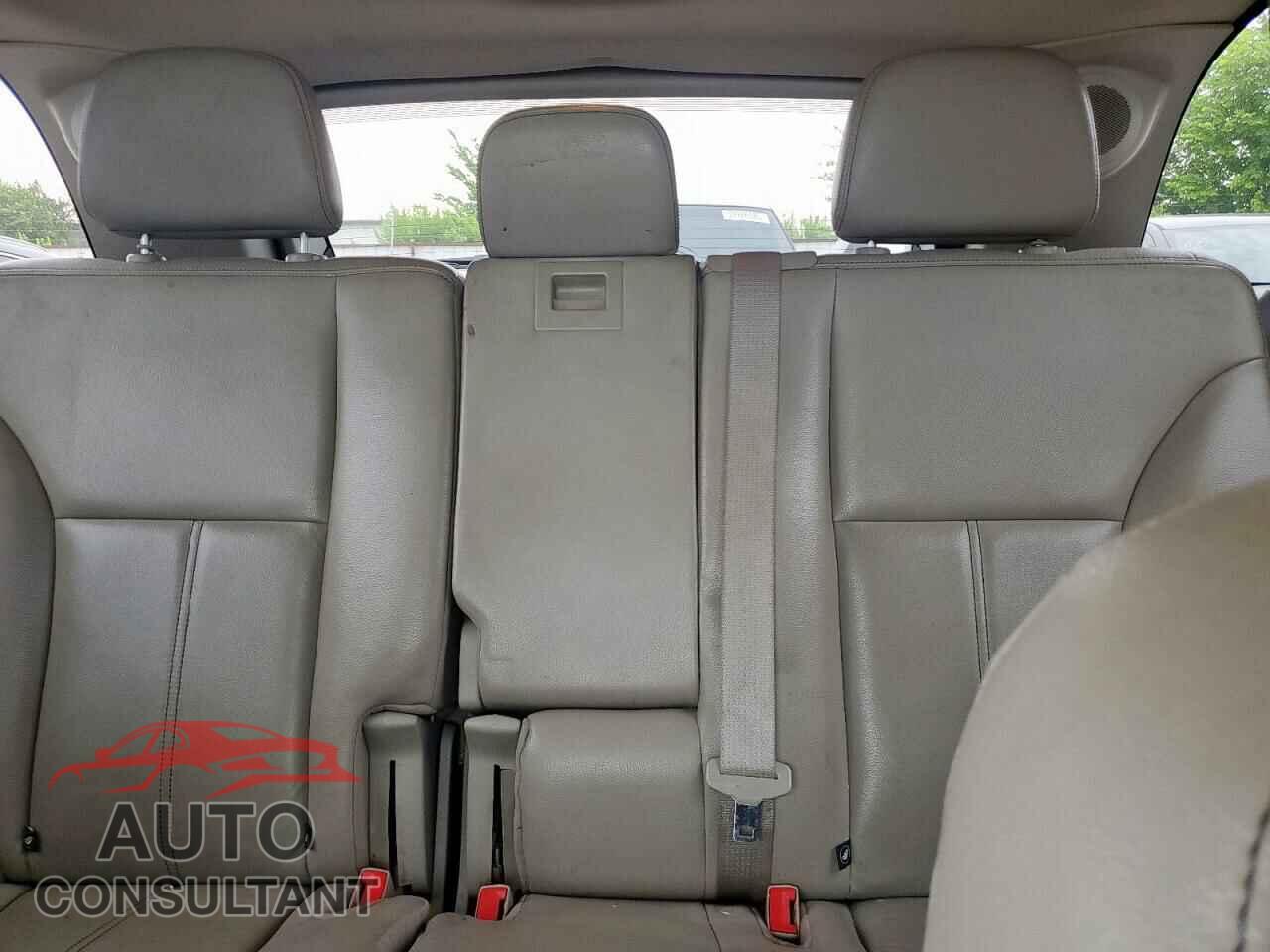 FORD EDGE 2011 - 2FMDK3KC4BBB14424