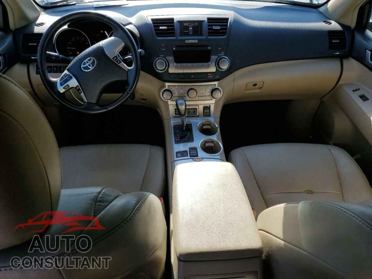 TOYOTA HIGHLANDER 2011 - 5TDBK3EH7BS064295