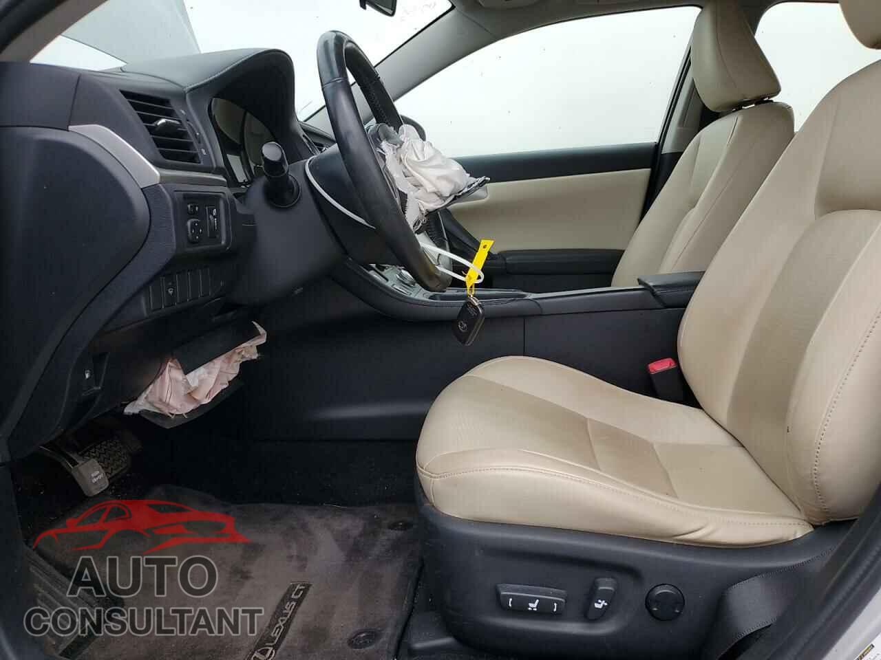 LEXUS CT 200 2012 - JTHKD5BH4C2121084