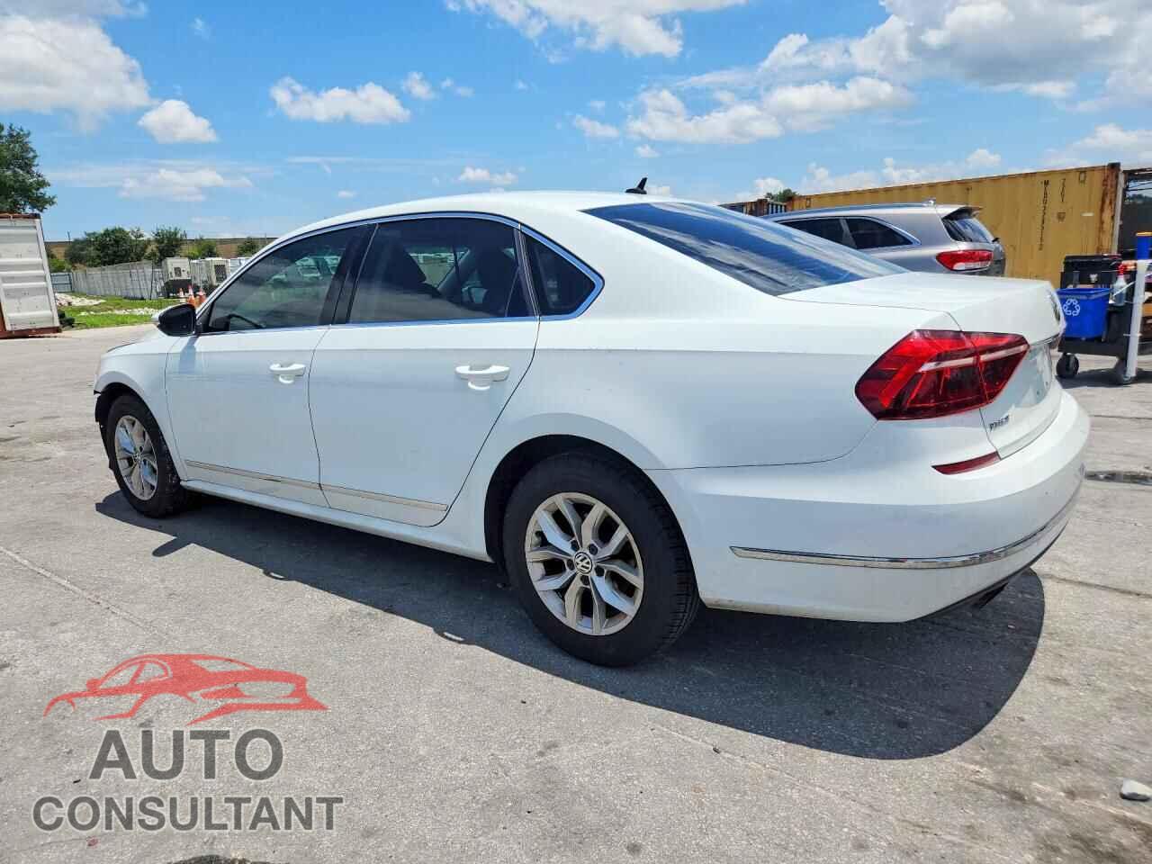 VOLKSWAGEN PASSAT 2017 - 1VWAT7A33HC002703