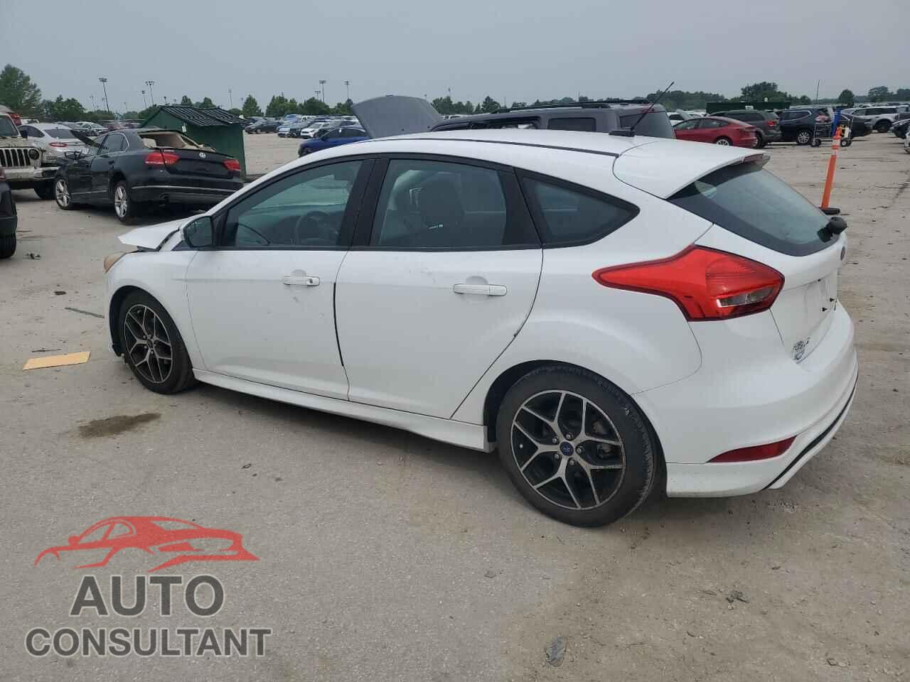 FORD FOCUS 2016 - 1FADP3K22GL219568