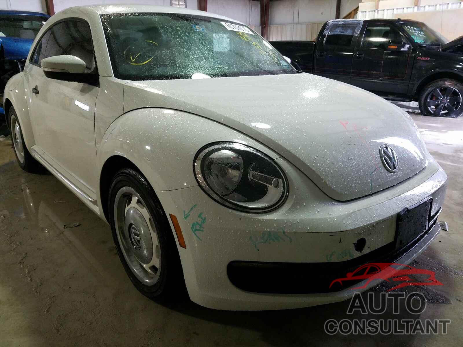 VOLKSWAGEN BEETLE 2016 - 3VWF17AT1GM635077