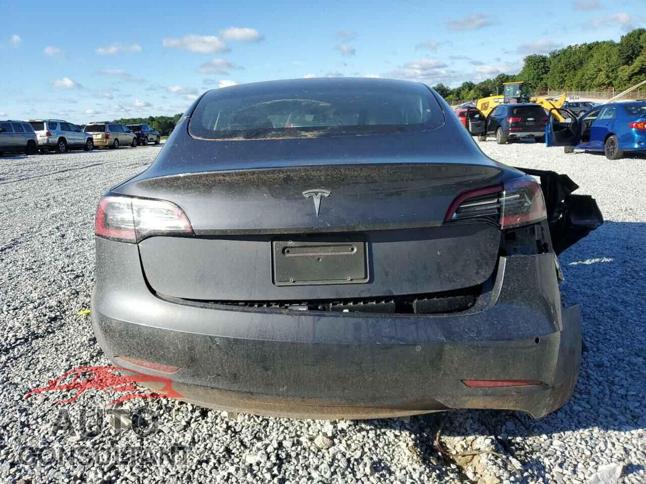 TESLA MODEL 3 2022 - 5YJ3E1EA5NF188769
