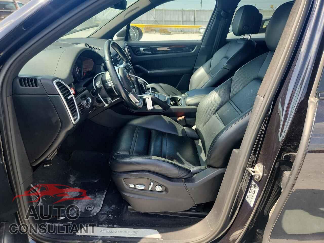 PORSCHE CAYENNE 2019 - WP1AB2AY0KDA61552