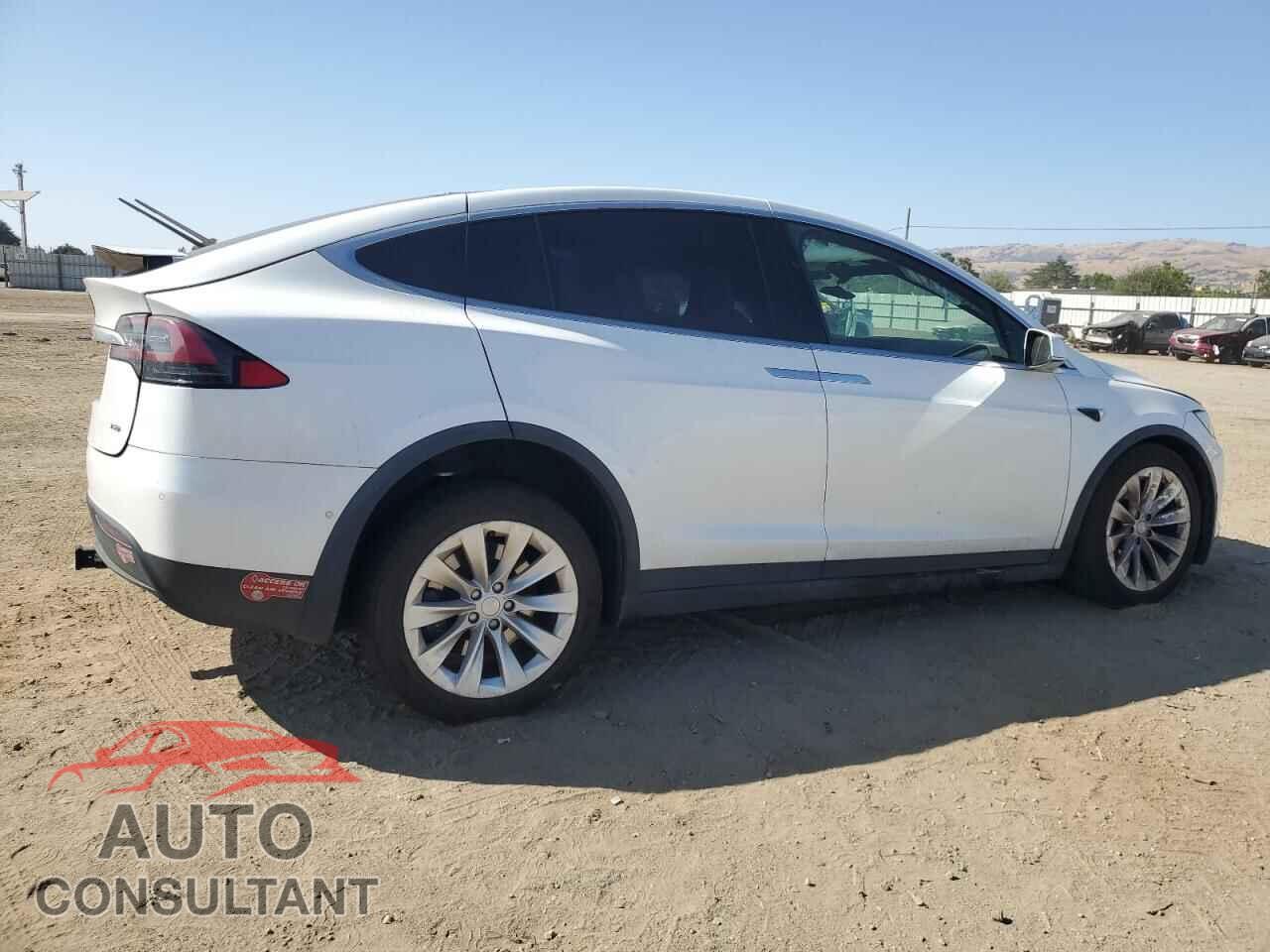 TESLA MODEL X 2018 - 5YJXCAE2XJF112720