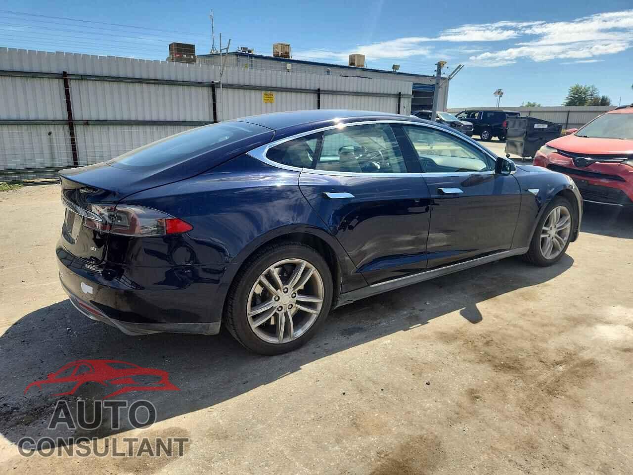 TESLA MODEL S 2013 - 5YJSA1DN9DFP07977