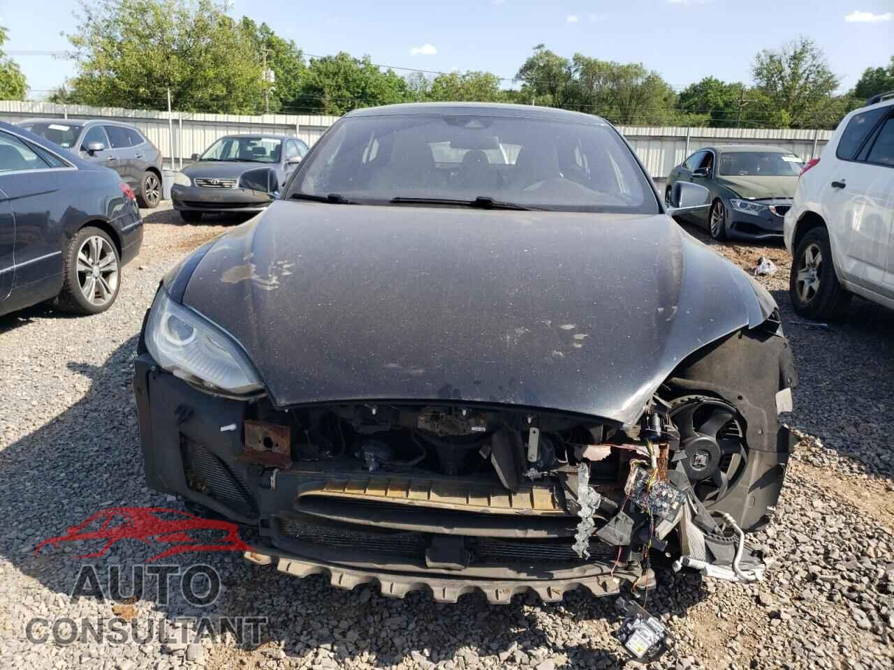 TESLA MODEL S 2015 - 5YJSA1E48FF118461