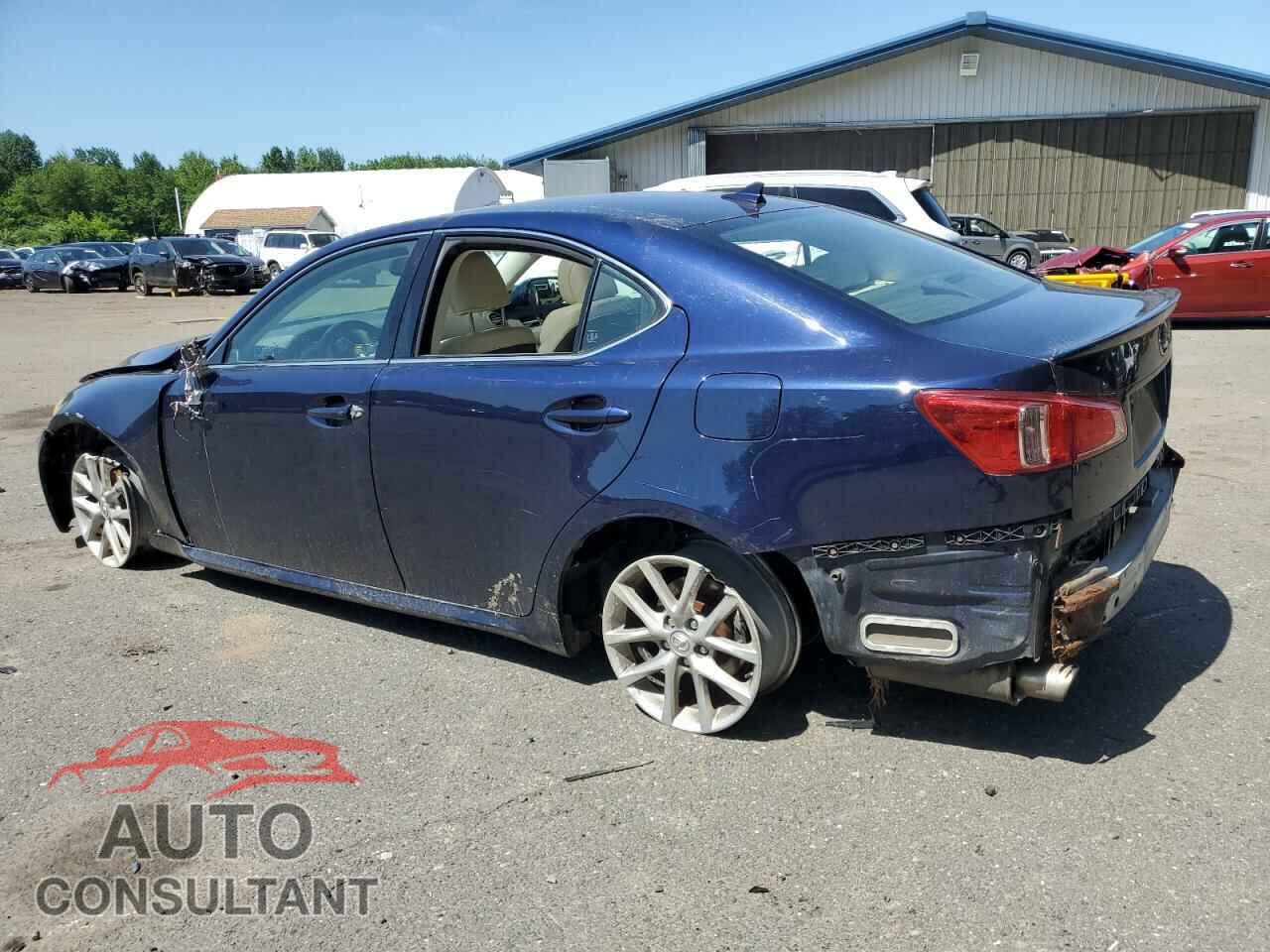 LEXUS IS 2011 - JTHCF5C20B5047491
