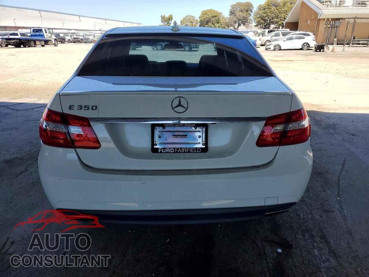 MERCEDES-BENZ E-CLASS 2012 - WDDHF5KB9CA568670
