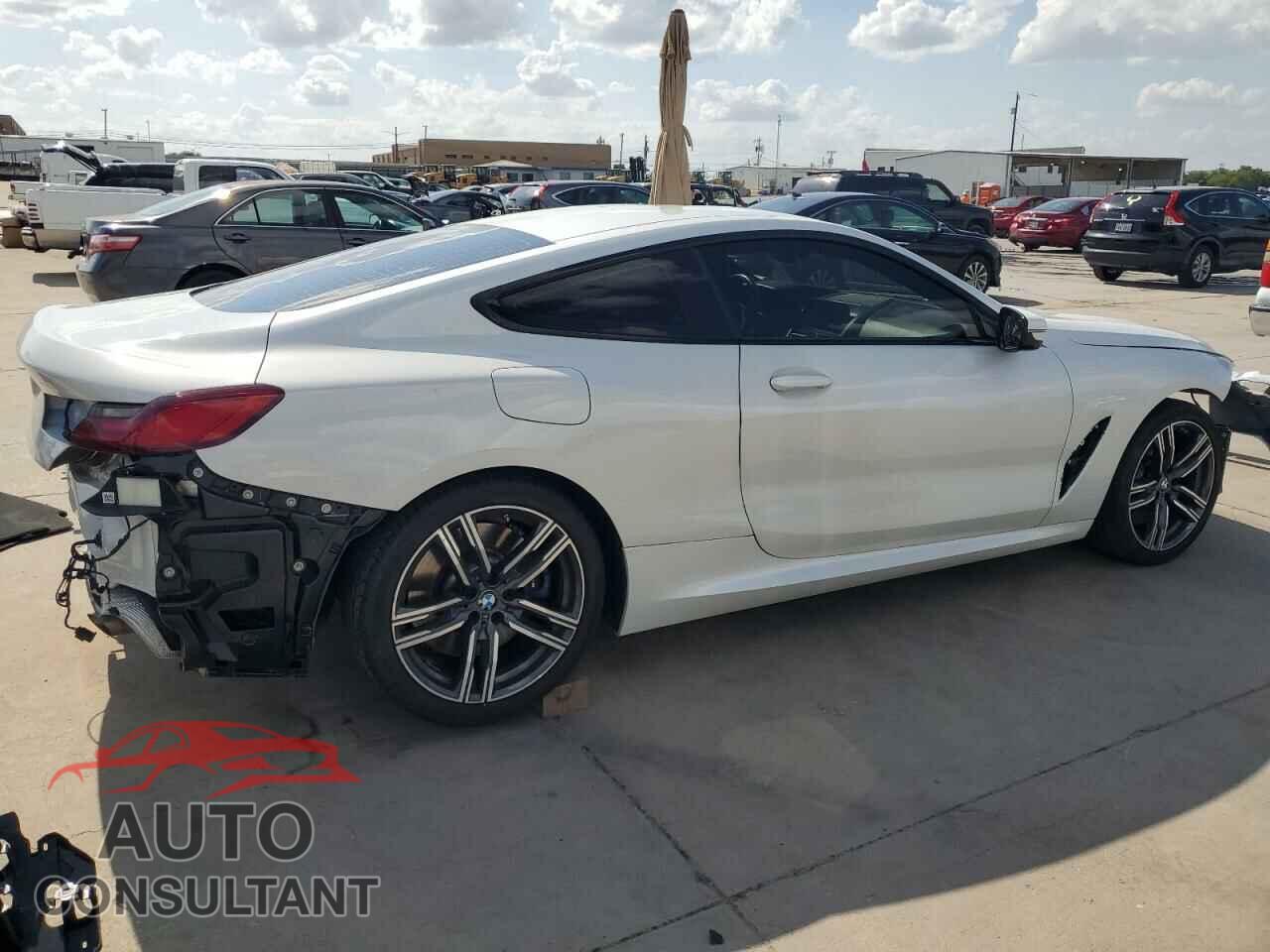 BMW 8 SERIES 2022 - WBAAE2C00NCH19865
